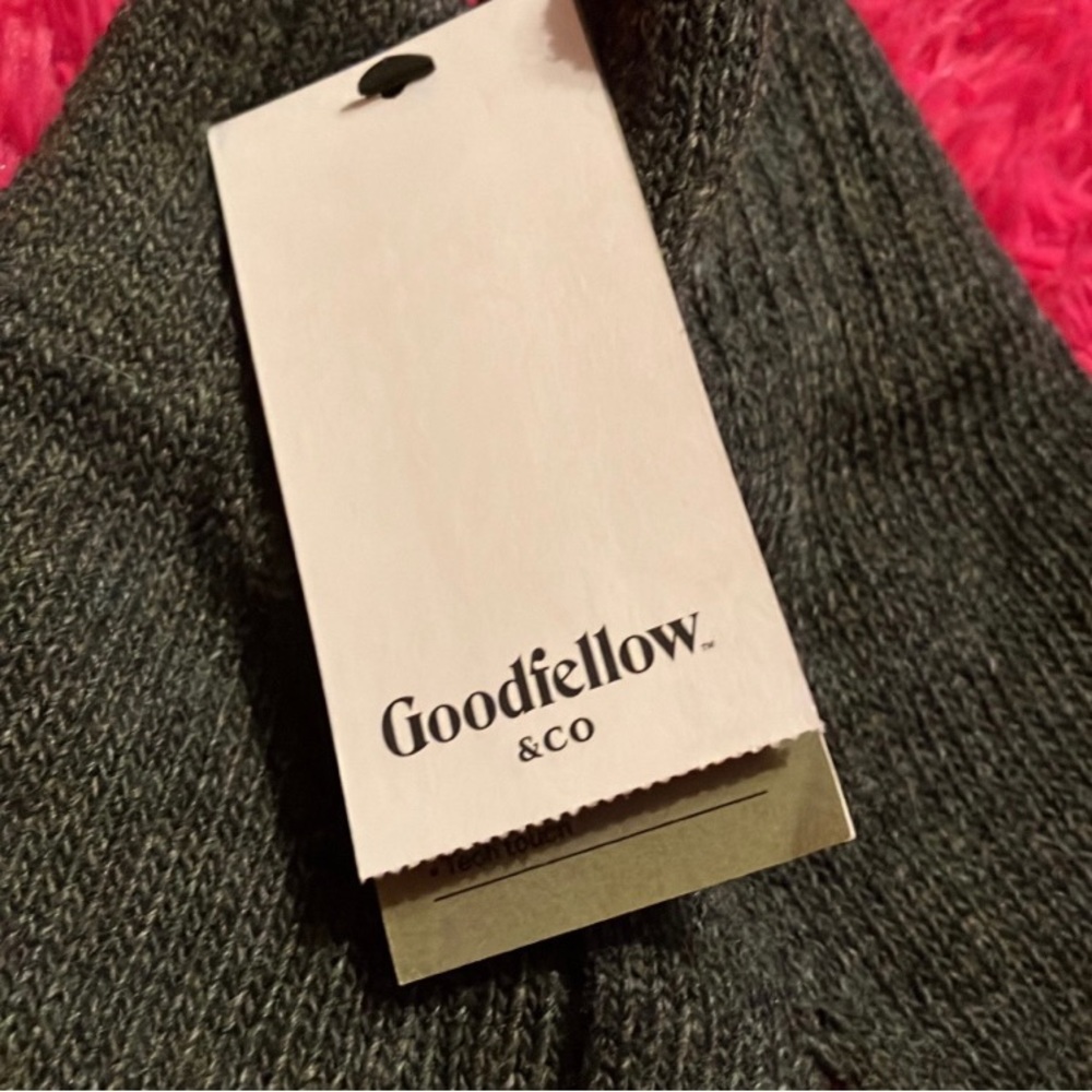NWT - Goodfellow & Company Gray Gloves - Picture 2 of 5
